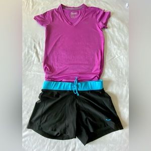 Nike DryFit Shirt, V Neck, Size Med in Fuschia